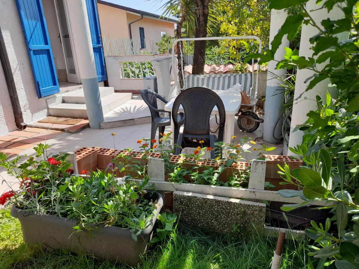 Apartamento Sogno Vacanze Massa  Exterior foto